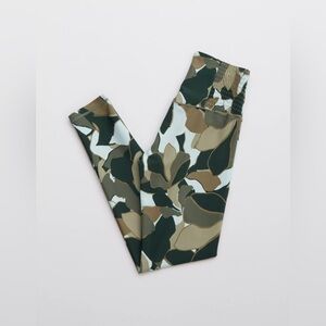 Offline by aerie smocked Legging & Sport Bra